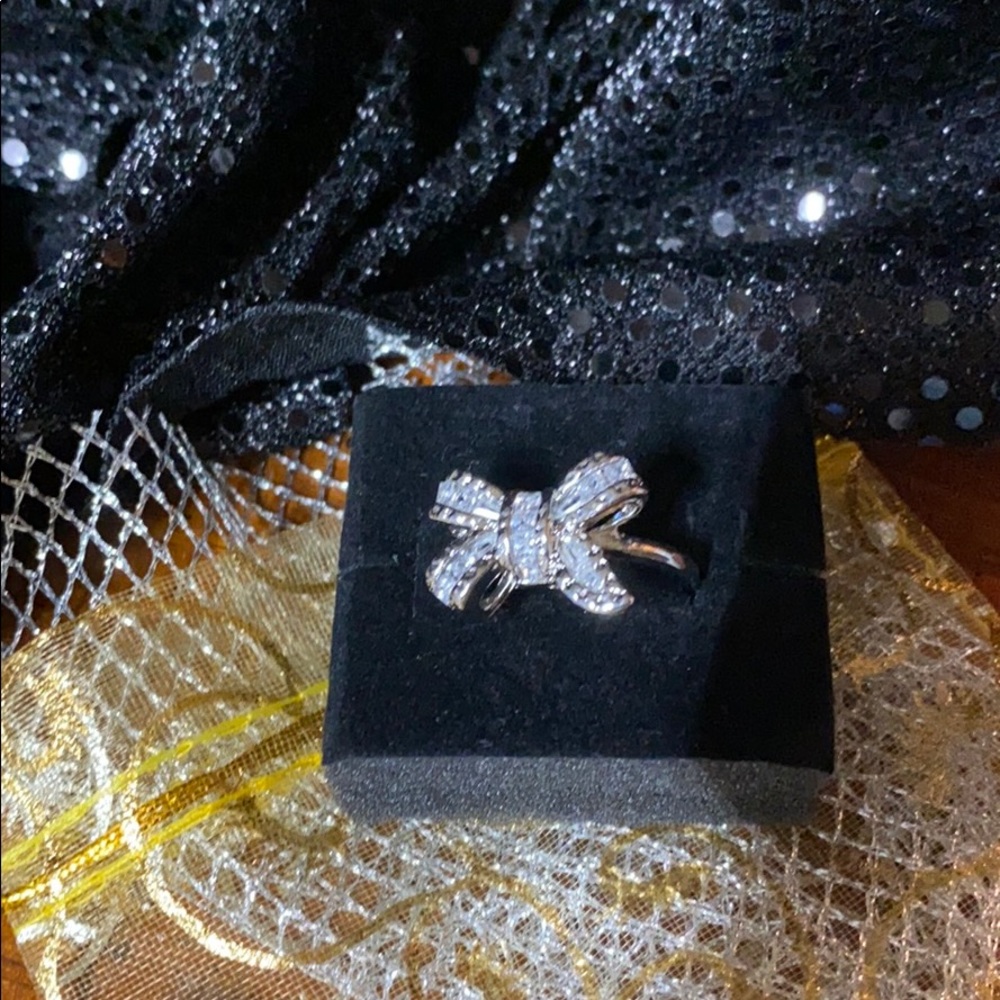 Ring - Picture 4 of 5